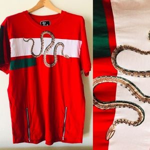 Cool NWT Embroidered Snake Motif TEE SHIRT L